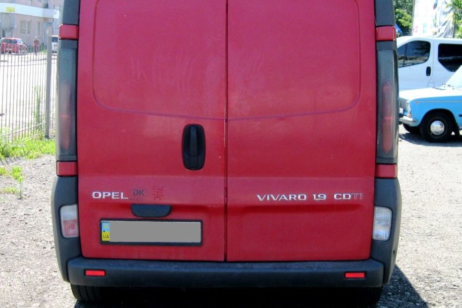 Продам Opel Vivaro груз. 2004 года в Киеве