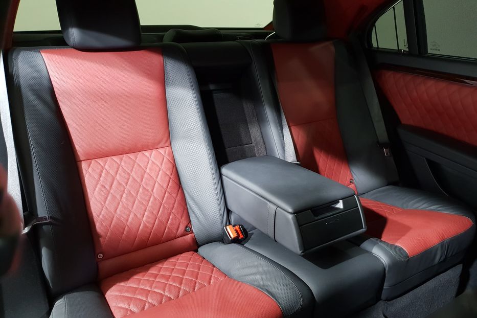 Продам Mercedes-Benz S-Class 550 4Matic 2008 года в Киеве