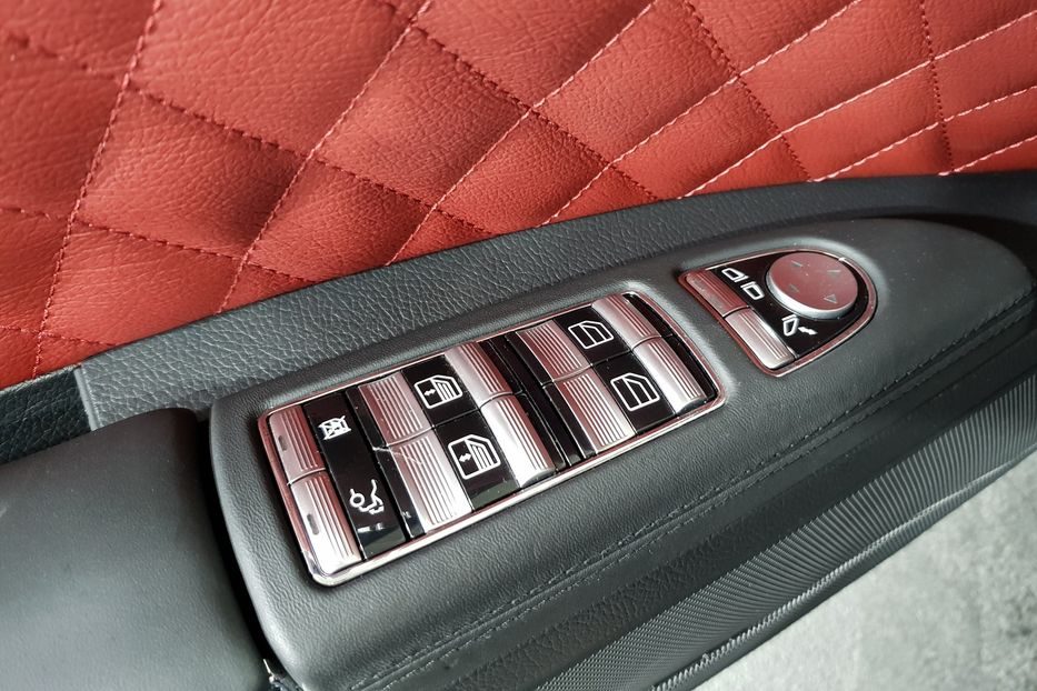 Продам Mercedes-Benz S-Class 550 4Matic 2008 года в Киеве