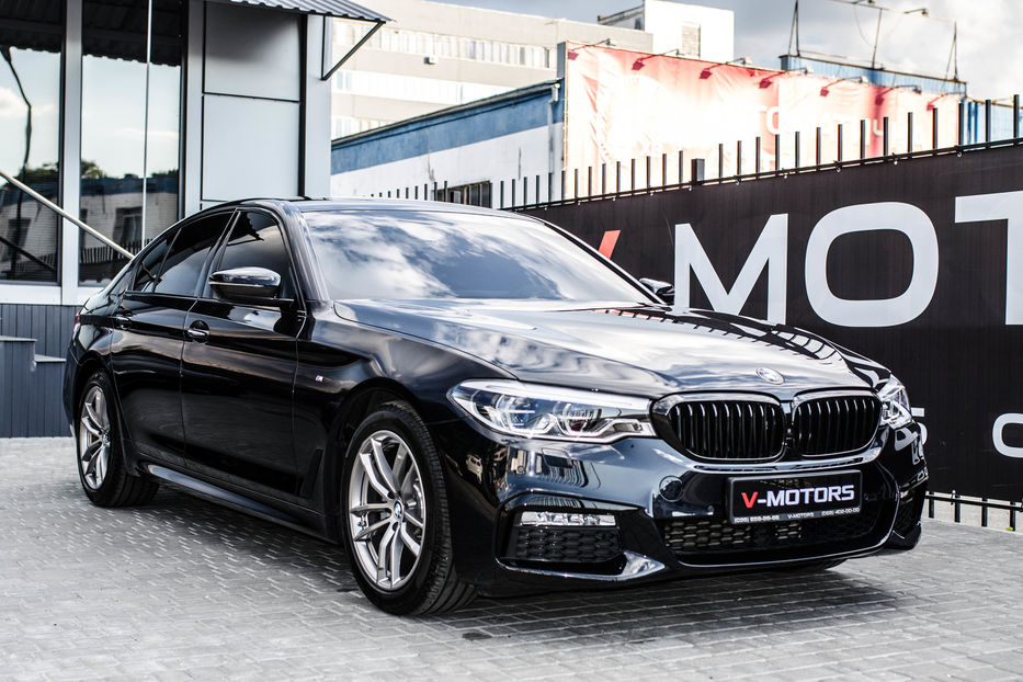 Продам BMW 520 Xdrive 2018 года в Киеве