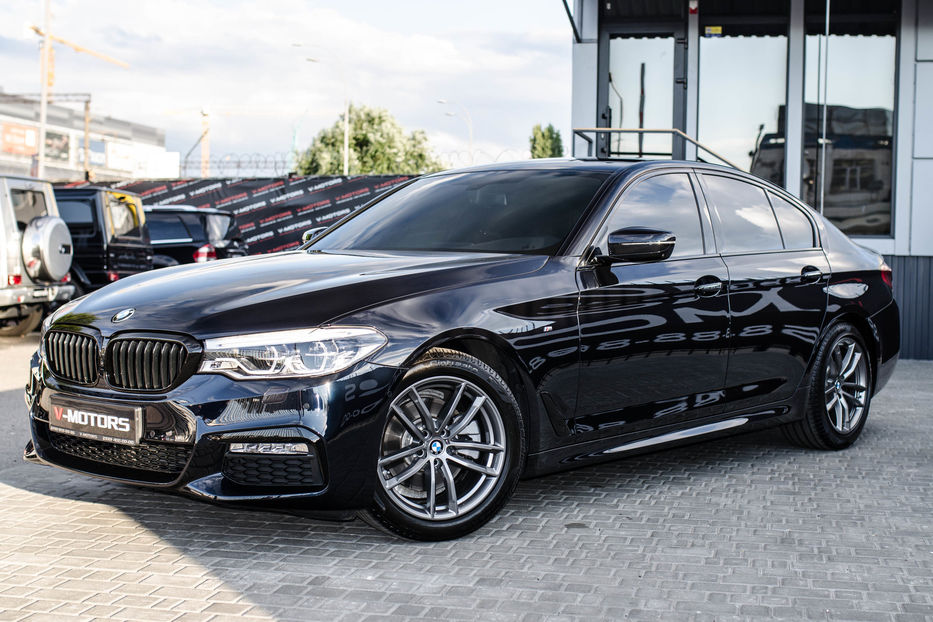 Продам BMW 520 Xdrive 2018 года в Киеве