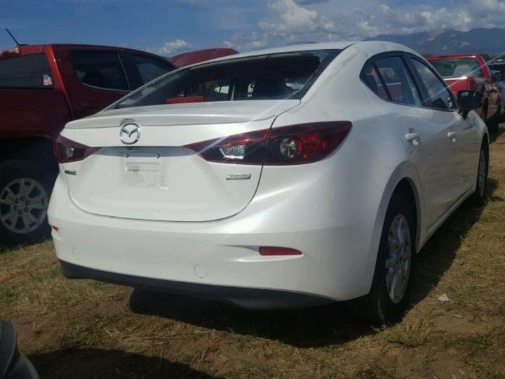 Продам Mazda 3 Touring 2016 года в Киеве