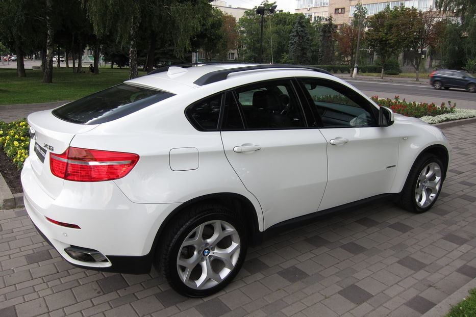 Продам BMW X6 4,4 AWD 2011 года в Днепре