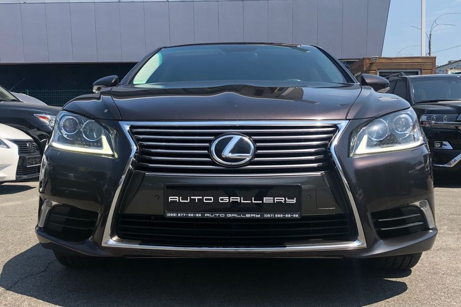 Продам Lexus LS 460 AWD 2013 года в Киеве