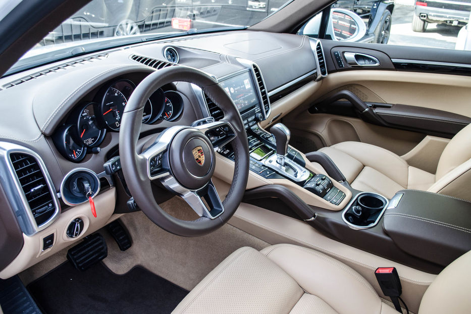 Продам Porsche Cayenne 3.0D Platinum Edition 2017 года в Киеве
