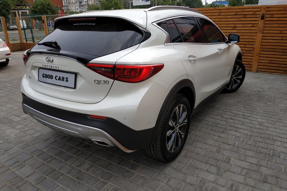 Продам Infiniti Q30 2017 года в Одессе