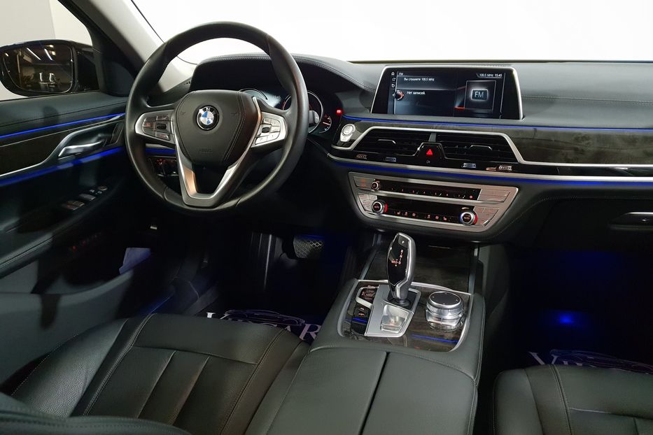 Продам BMW 730 Twin Power Turbo  2016 года в Киеве