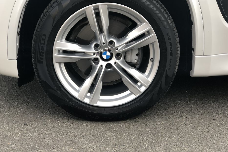 Продам BMW X5 M XDRIVE 25 D 2015 года в Киеве