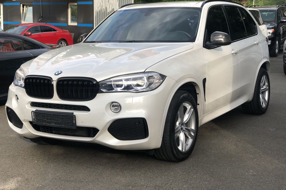 Продам BMW X5 M XDRIVE 25 D 2015 года в Киеве