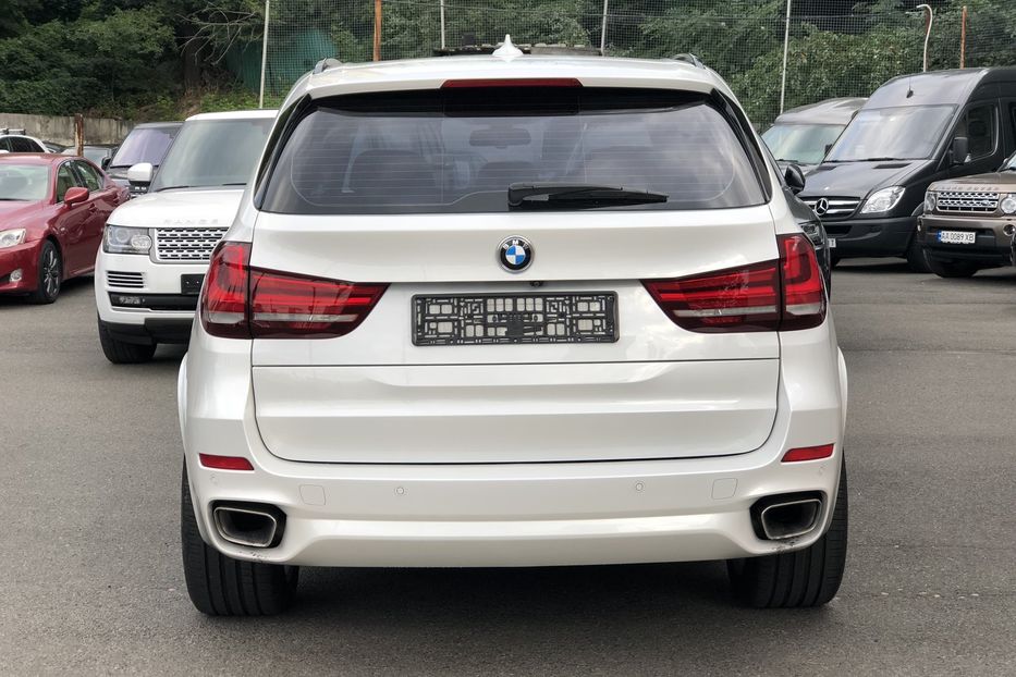 Продам BMW X5 M XDRIVE 25 D 2015 года в Киеве