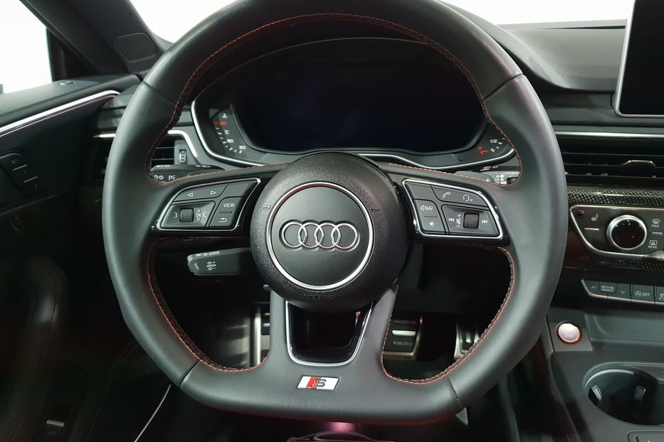 Продам Audi S5 2017 года в Киеве