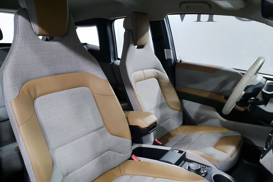 Продам BMW I3 2015 года в Киеве