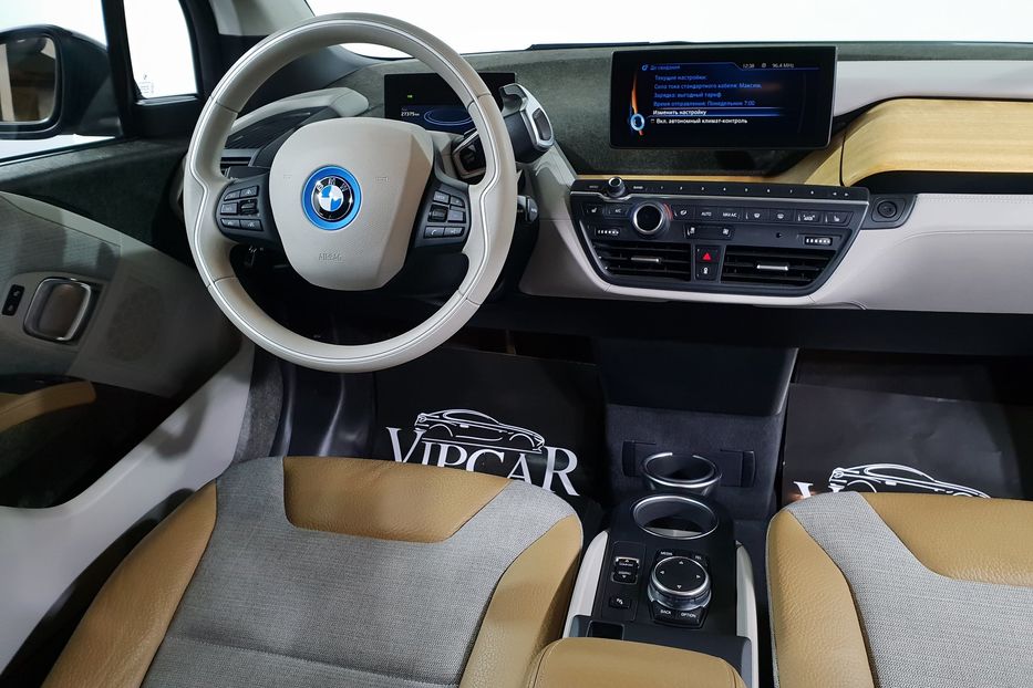 Продам BMW I3 2015 года в Киеве