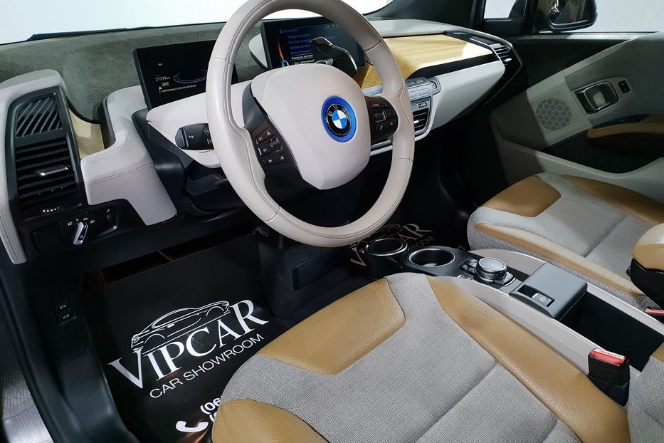 Продам BMW I3 2015 года в Киеве