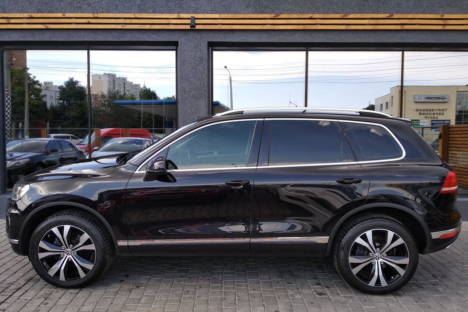 Продам Volkswagen Touareg 2017 года в Одессе
