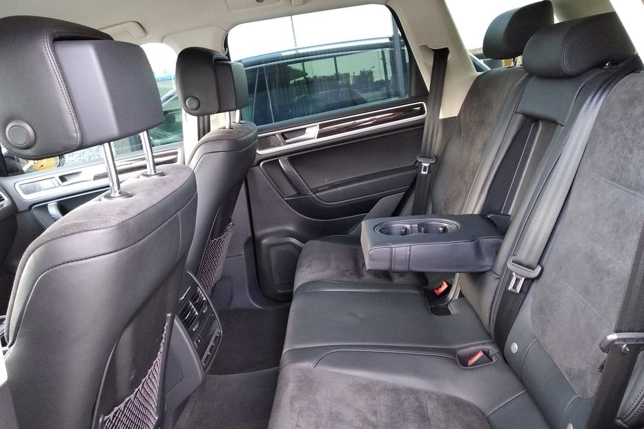 Продам Volkswagen Touareg 2017 года в Одессе