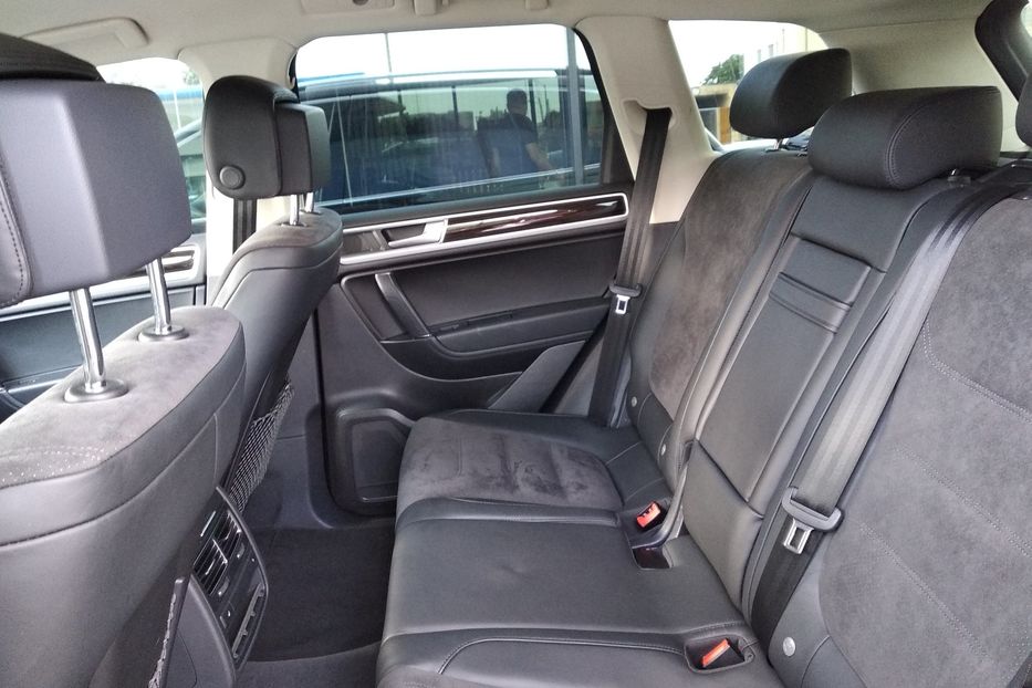 Продам Volkswagen Touareg 2017 года в Одессе