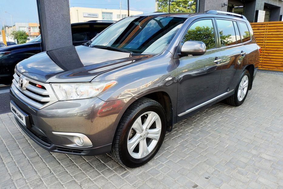 Продам Toyota Highlander 2012 года в Одессе