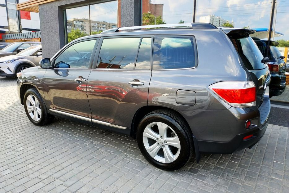 Продам Toyota Highlander 2012 года в Одессе