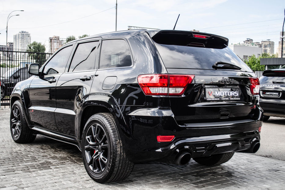 Продам Jeep Grand Cherokee SRT8 2012 года в Киеве