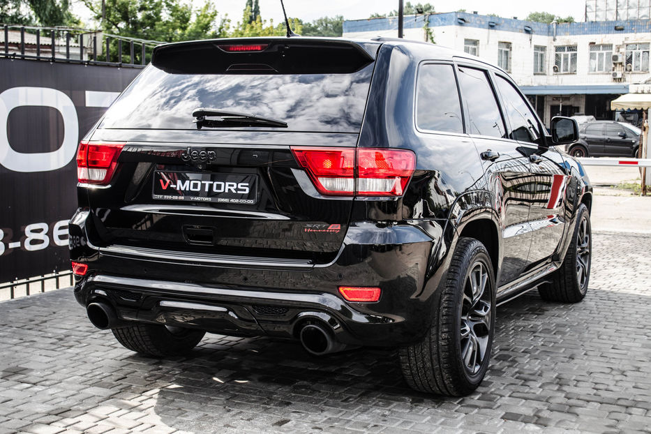 Продам Jeep Grand Cherokee SRT8 2012 года в Киеве