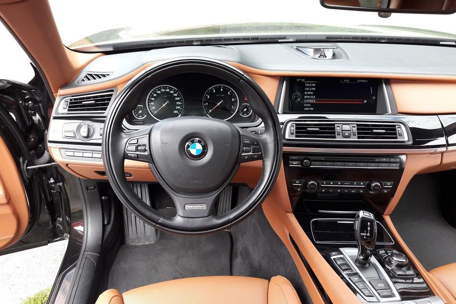 Продам BMW 750 Long INDIVIDUAL 2013 года в Киеве