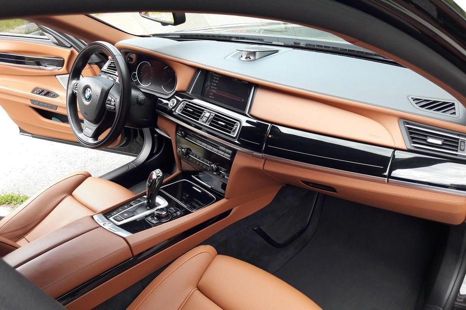 Продам BMW 750 Long INDIVIDUAL 2013 года в Киеве