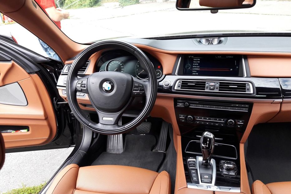 Продам BMW 750 Long INDIVIDUAL 2013 года в Киеве