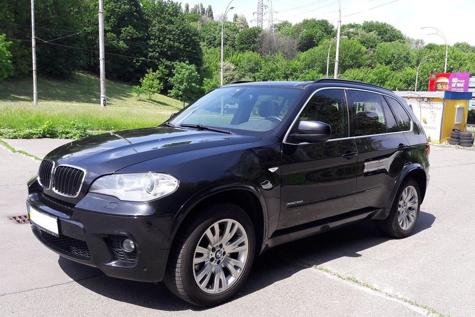 Продам BMW X5 3.0 TDI 2012 года в Киеве