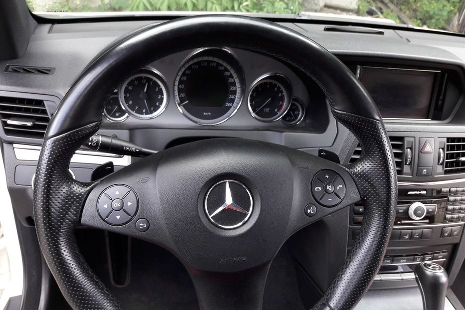Продам Mercedes-Benz E-Class 350 AMG 2009 года в Киеве