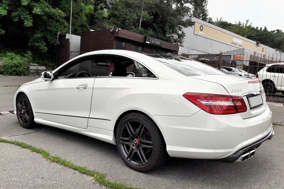 Продам Mercedes-Benz E-Class 350 AMG 2009 года в Киеве