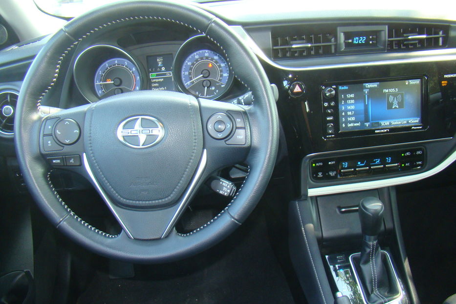 Продам Toyota Auris 2016 года в Одессе
