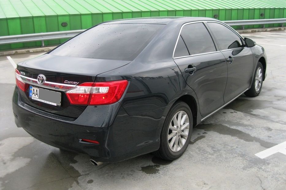 Продам Toyota Camry 2013 года в Киеве