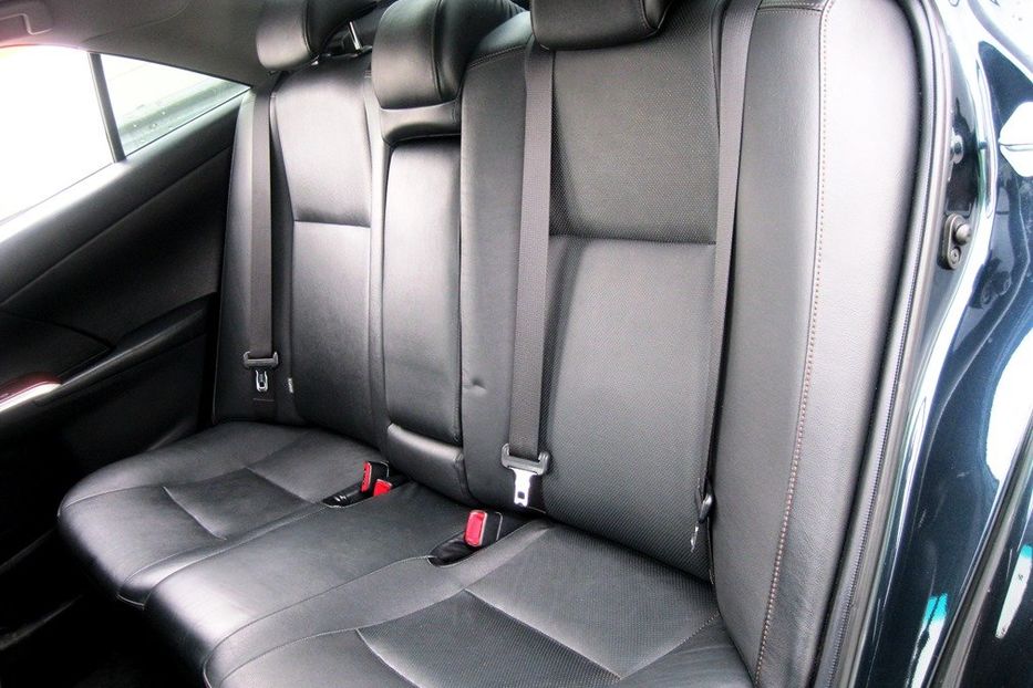 Продам Toyota Camry 2013 года в Киеве
