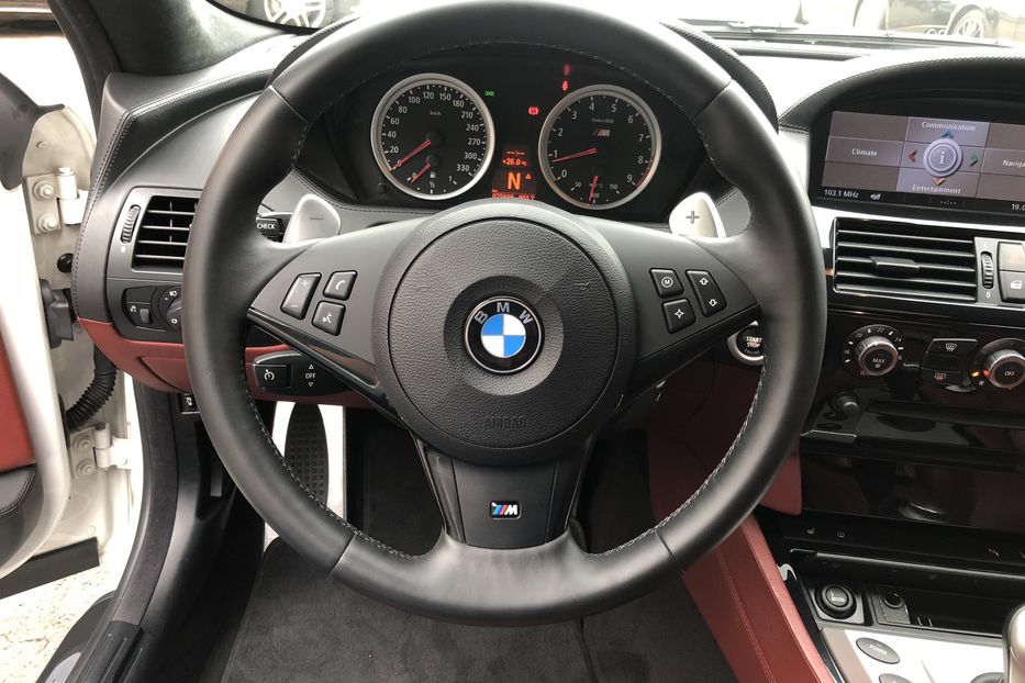 Продам BMW M6 5.0 V10  507 л.с 2007 года в Киеве