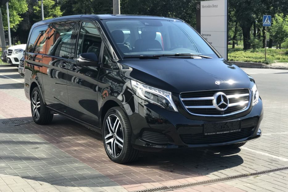 Продам Mercedes-Benz V-Class V 220d L 4MATIC 2018 года в Днепре