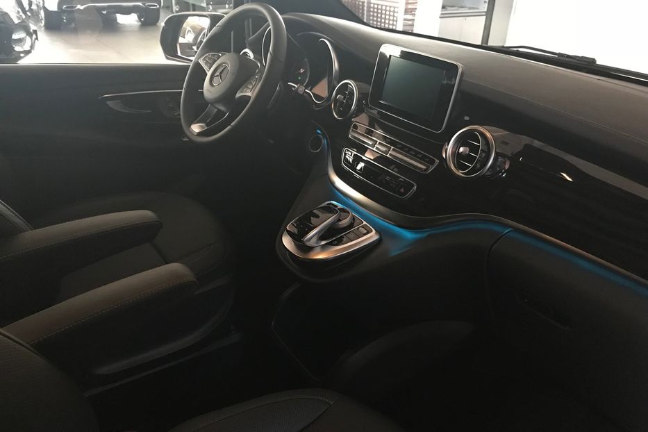 Продам Mercedes-Benz V-Class V 250 d AVG L 4MATIC  2018 года в Днепре