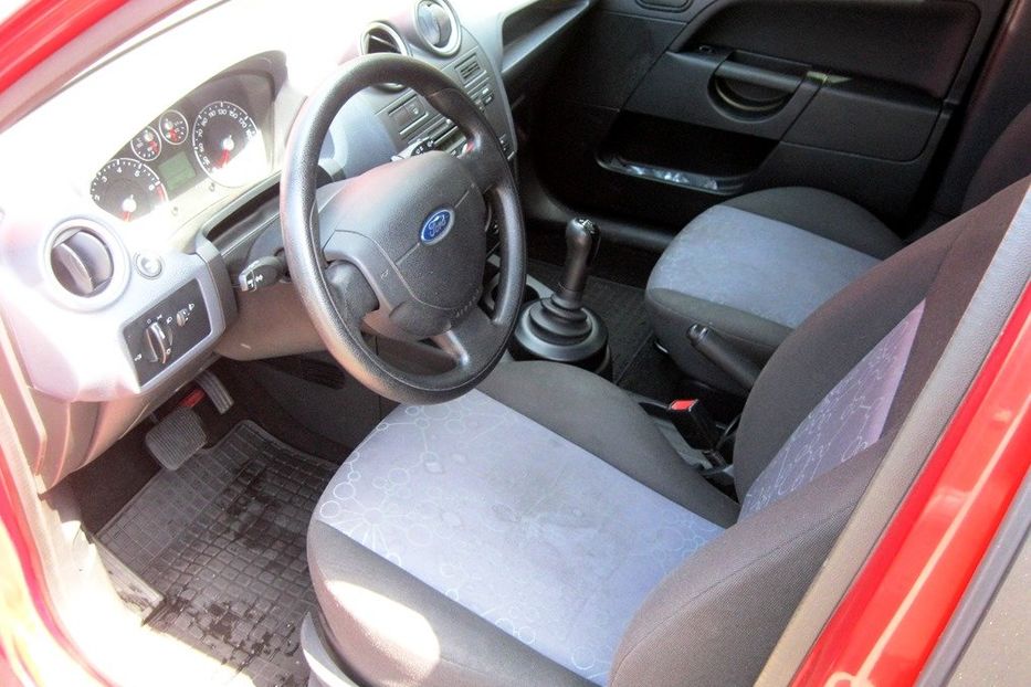 Продам Ford Fiesta 2006 года в Киеве