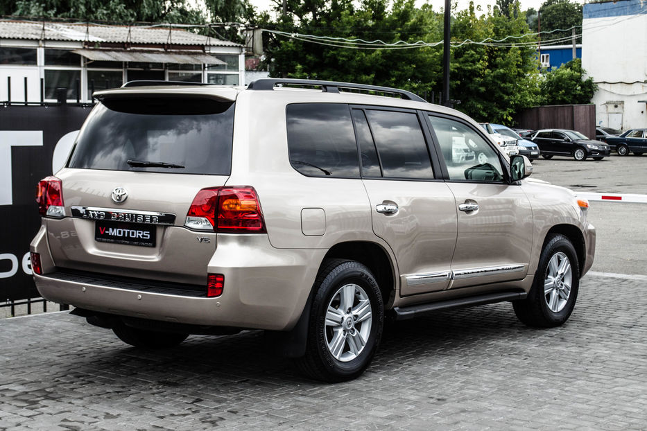 Продам Toyota Land Cruiser 200 PREMIUM 2013 года в Киеве