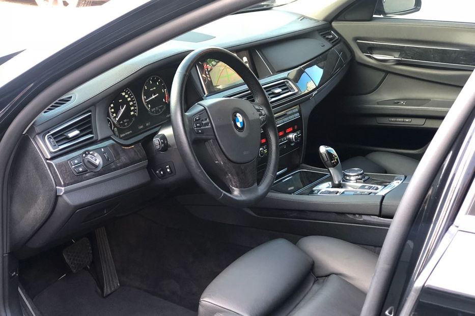 Продам BMW 730 diesel x-drive 2014 года в Киеве