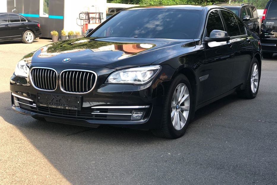 Продам BMW 730 diesel x-drive 2014 года в Киеве