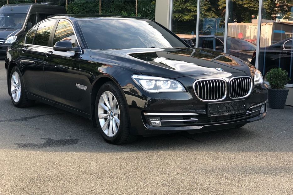 Продам BMW 730 diesel x-drive 2014 года в Киеве