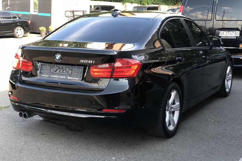 Продам BMW 328 2012 года в Киеве