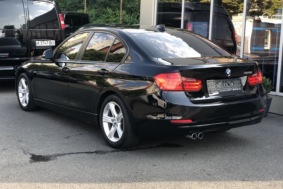 Продам BMW 328 2012 года в Киеве