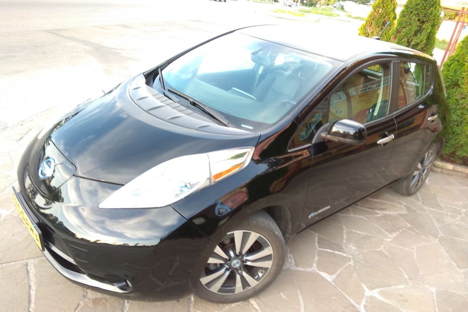 Продам Nissan Leaf SL 2013 года в Харькове