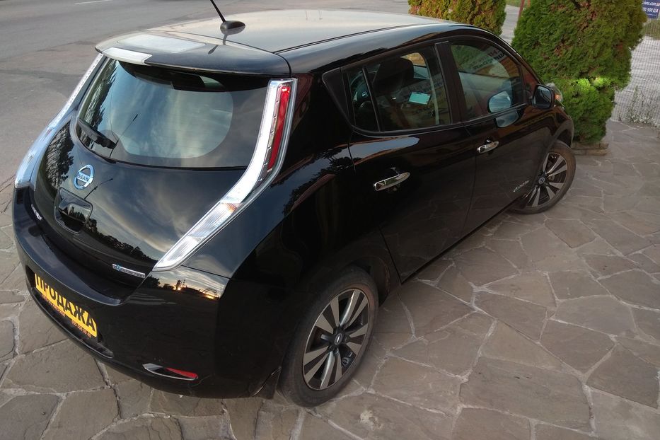 Продам Nissan Leaf SL 2013 года в Харькове