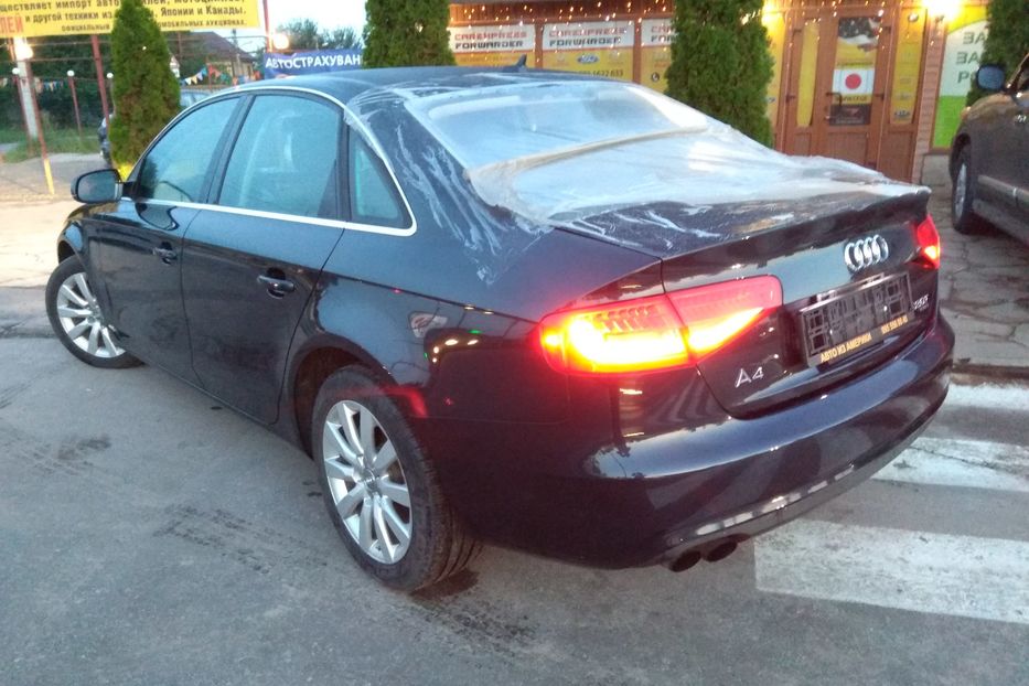 Продам Audi A4 Premium 2013 года в Харькове