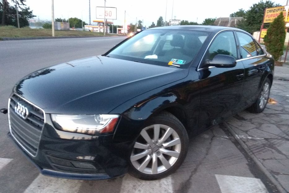 Продам Audi A4 Premium 2013 года в Харькове