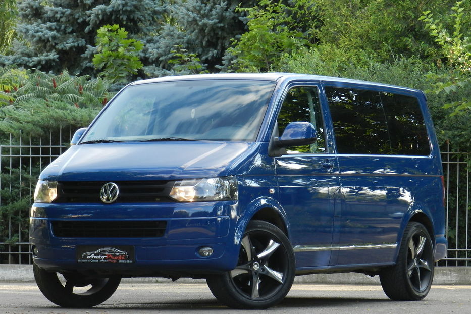 Продам Volkswagen T5 (Transporter) пасс. 2012 года в Одессе