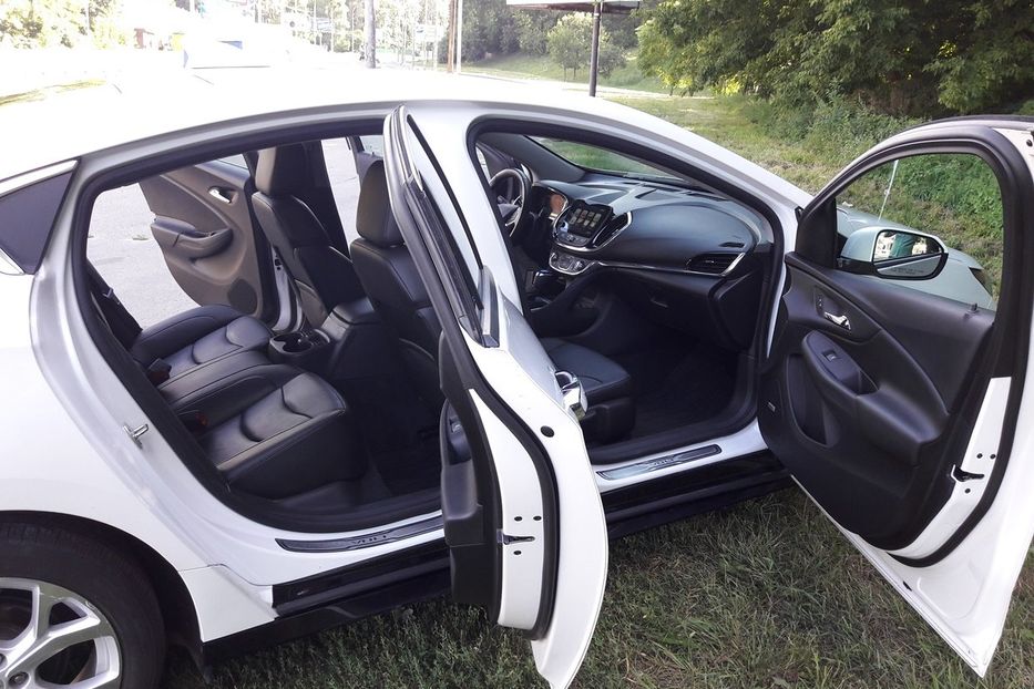 Продам Chevrolet Volt LTZ 2016 года в Киеве